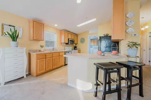 Kitchen - 11211 Boessow Rd, Galt, CA 95632 photo 4 of 7