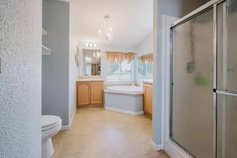 Bath - 11211 Boessow Rd, Galt, CA 95632 photo 6 of 8