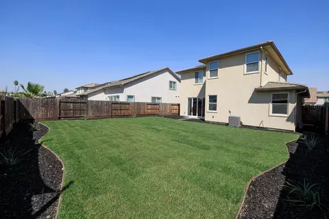 Exterior - 3613 Historic Ct, Modesto, CA 95356 photo 10 of 13