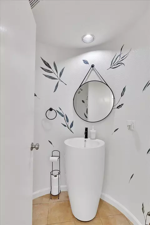 Bath - 8121 Deer Spring Cir, Antelope, CA 95843 photo 1 of 5