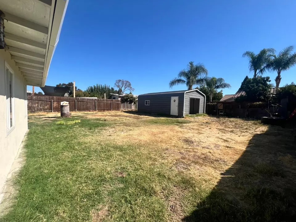 Exterior - 1136 S Hinkley Ave, Stockton, CA 95215 photo 2 of 6