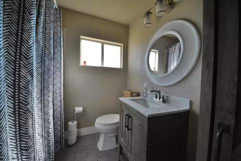 Bath - 1136 S Hinkley Ave, Stockton, CA 95215 photo 1 of 2