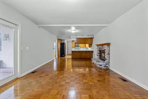 Living - 2405 Veneman Ave, Modesto, CA 95356 photo 2 of 3