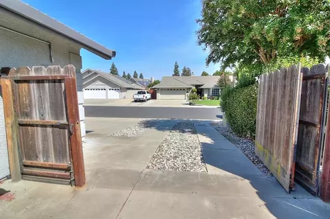 1526 Brookside Dr, Manteca, CA 95336 photo 38