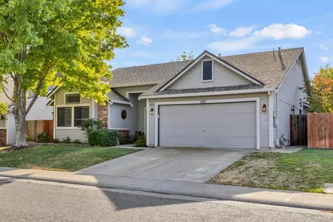 8413 Silver Run Way, Antelope, CA 95843 photo 2