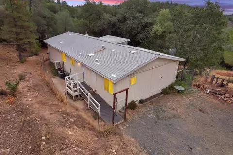 14818 Barberio Ln, Nevada City, CA 95959