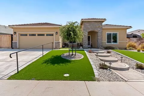906 Avalon Dr, Ione, CA 95640
