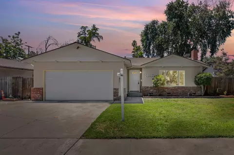 2040 Edgebrook Dr, Modesto, CA 95354 photo 2