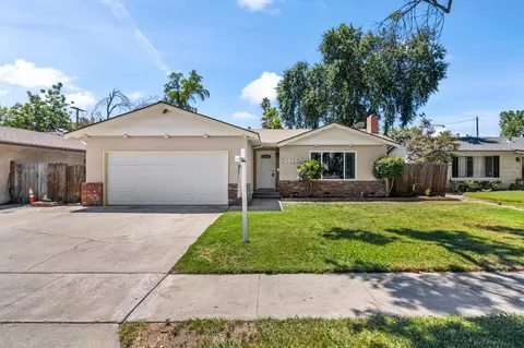 2040 Edgebrook Dr, Modesto, CA 95354 photo 4