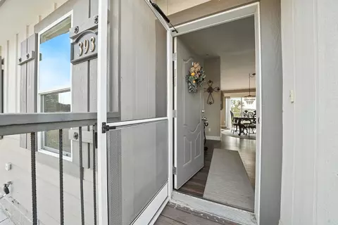 393 Danna Ct, Wallace, CA 95254 photo 2