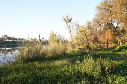 3083 Garden Hwy, Sacramento, CA 95833