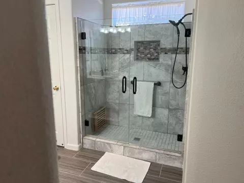 Bath - 522 Osprey Dr, Patterson, CA 95363 photo 1 of 3