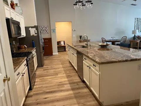 Kitchen - 522 Osprey Dr, Patterson, CA 95363 photo 6 of 6