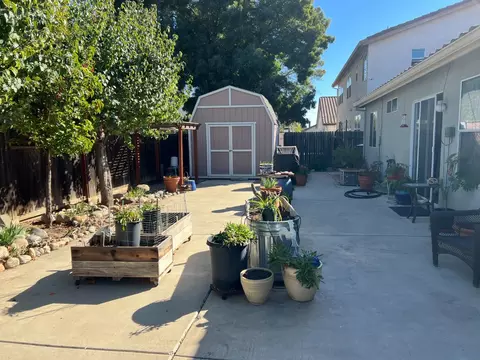 Exterior - 522 Osprey Dr, Patterson, CA 95363 photo 3 of 3