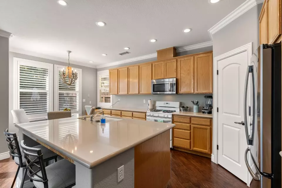 Kitchen - 864 N Heartland Dr, Manteca, CA 95337 photo 1 of 3
