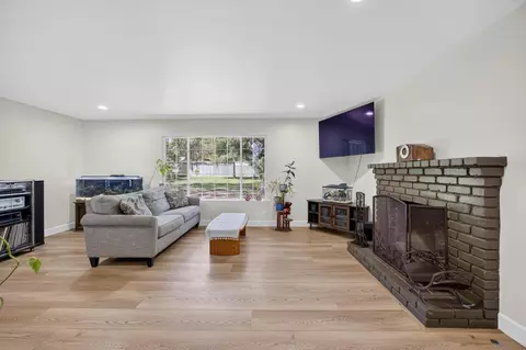 Living - 5325 Flagstone St, Carmichael, CA 95608 photo 1 of 2