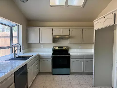 2217 Shadowbrook Way, Modesto, CA 95351 photo 5