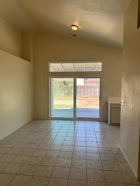 2217 Shadowbrook Way, Modesto, CA 95351 photo 3