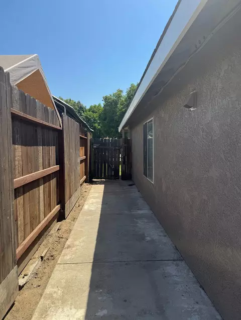 2217 Shadowbrook Way, Modesto, CA 95351 photo 17