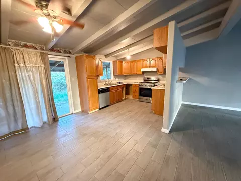 Kitchen - 622 Josilane, Modesto, CA 95351 photo 1 of 2