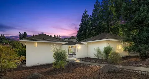 14605 Guadalupe Dr, Rancho Murieta, CA 95683