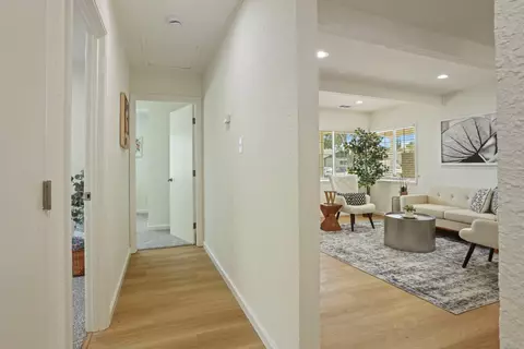 Entry Way - 339 E 22nd St, Tracy, CA 95376 photo 2 of 2
