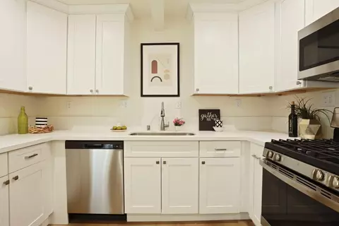Kitchen - 339 E 22nd St, Tracy, CA 95376 photo 3 of 4
