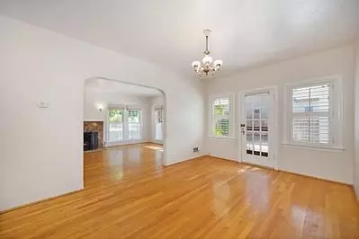 Living - 535 Myrtle Ave, Modesto, CA 95350 photo 5 of 8