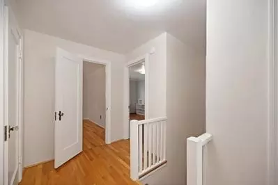 Entry Way - 535 Myrtle Ave, Modesto, CA 95350 photo 3 of 3