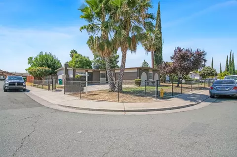 813 Cave Ln, Stockton, CA 95207