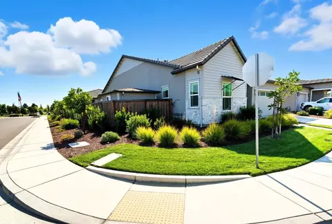 1292 Laurel, Manteca, CA 95336 photo 2