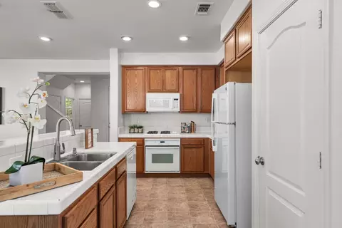 17377 Pheasant Downs Rd, Lathrop, CA 95330 photo 12
