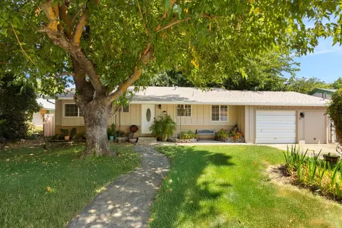 2910 4th St, Biggs, CA 95917 photo 1