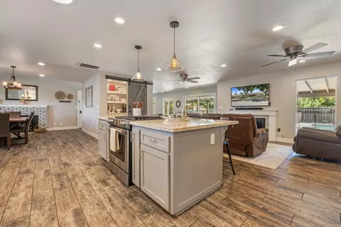 Kitchen - 3016 Highgate Rd, Modesto, CA 95350 photo 4 of 5