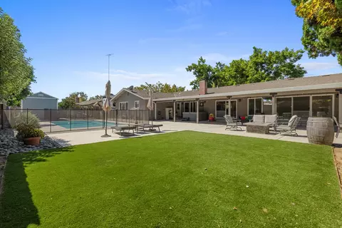 Exterior - 3016 Highgate Rd, Modesto, CA 95350 photo 6 of 10