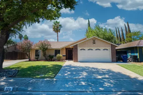 229 Tyler St, Patterson, CA 95363 photo 1
