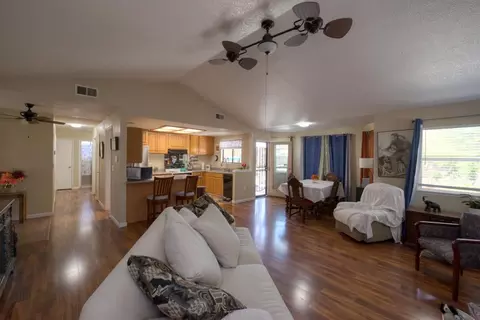 229 Tyler St, Patterson, CA 95363 photo 5