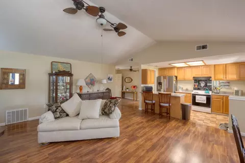 229 Tyler St, Patterson, CA 95363 photo 6