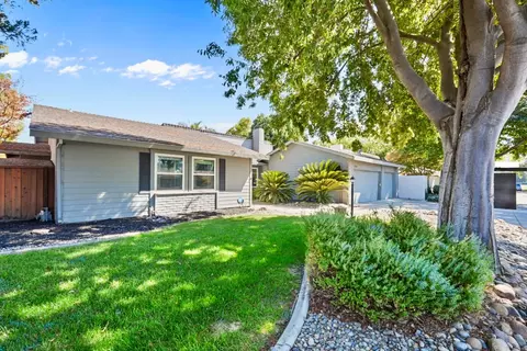 Exterior - 1104 Pyrite Way, Modesto, CA 95355 photo 2 of 4