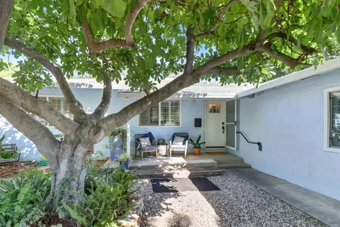 2405 Temple Dr, Davis, CA 95618 photo 2