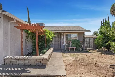 Exterior - 334 Osage Pl, Lathrop, CA 95330 photo 3 of 15