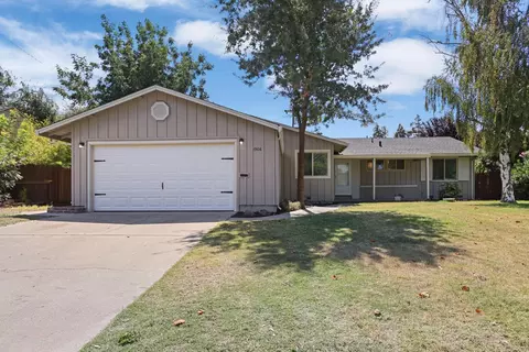 1906 Meadow Ave, Stockton, CA 95207