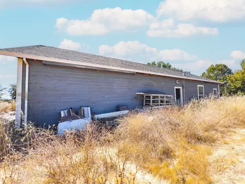 Exterior - 10427 Barber Rd, Thornton, CA 95686 photo 4 of 10