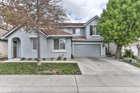 371 Aviator Cir, Sacramento, CA 95835
