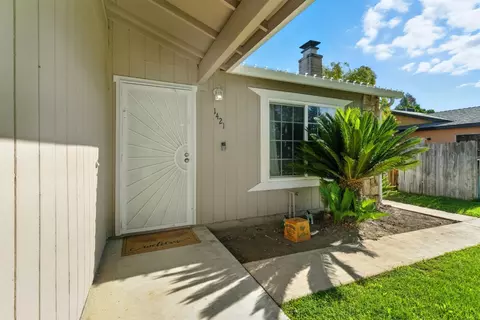 1421 Denise Dr, Ripon, CA 95366 photo 5