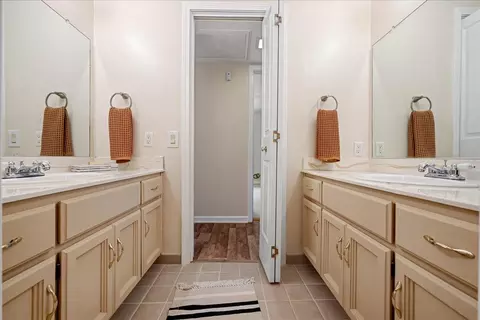 237 Evelyn Way, Folsom, CA 95630 photo 24