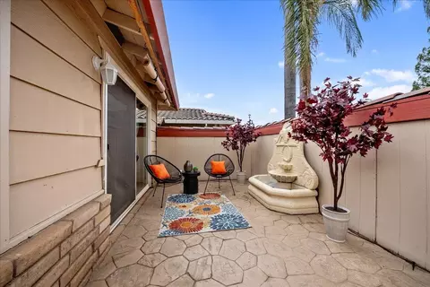 237 Evelyn Way, Folsom, CA 95630 photo 4