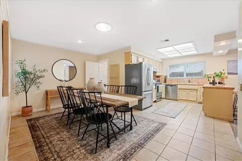 237 Evelyn Way, Folsom, CA 95630 photo 16