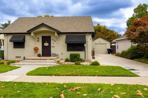 210 Palm Ave, Ripon, CA 95366 photo 1