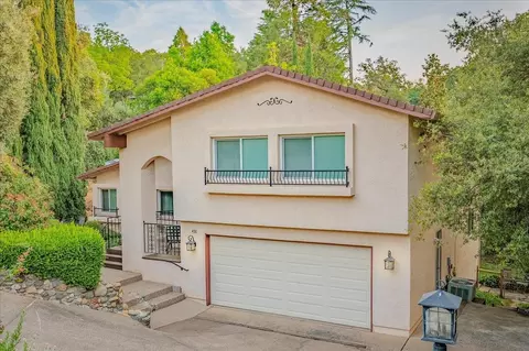 438 Olive Orchard Dr, Auburn, CA 95603